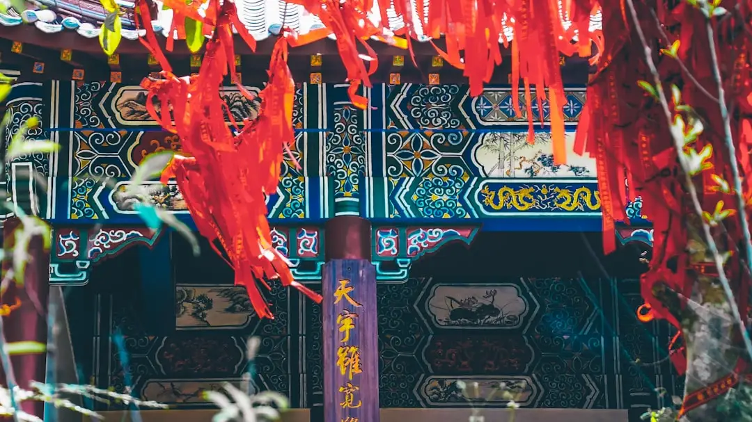 隧道照明工程中高杆灯与隧道灯的配置方案及节能对比
